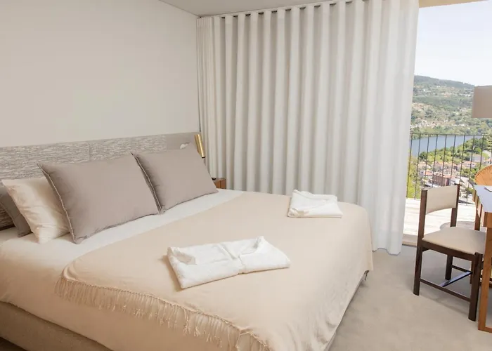 ファームステイ Quinta Alto Do Rio シンファンイス